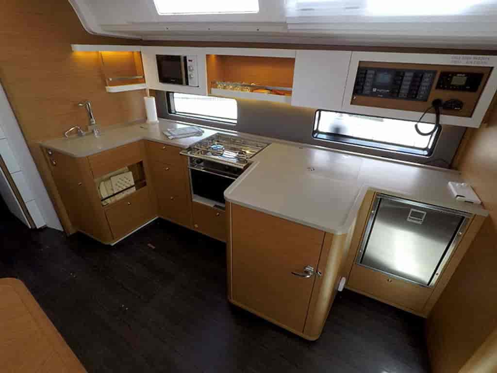 Boat picture 16