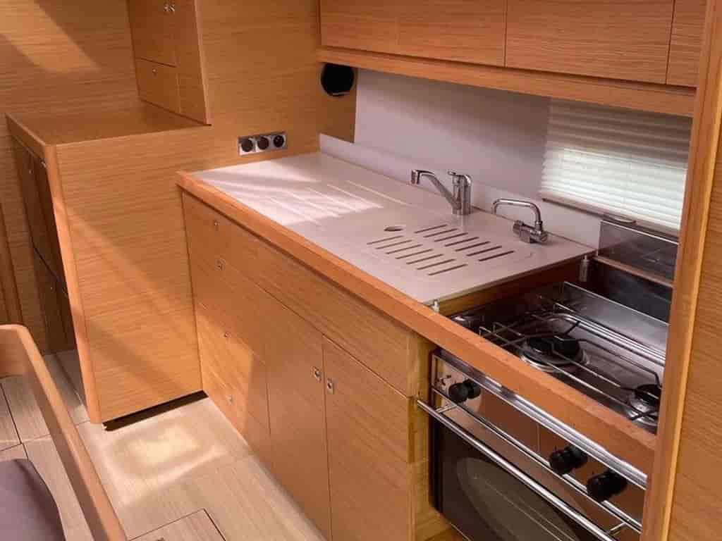 Boat picture 9