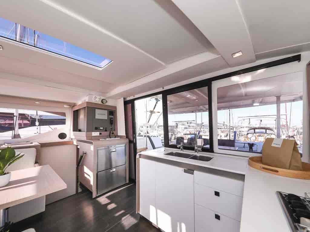 Boat picture 14