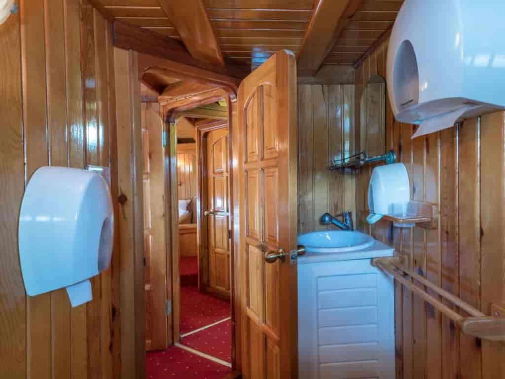 Boat picture 15