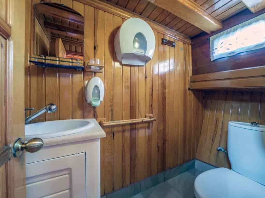 Boat picture 16