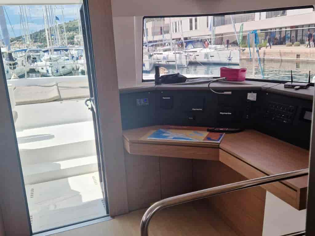 Boat picture 9