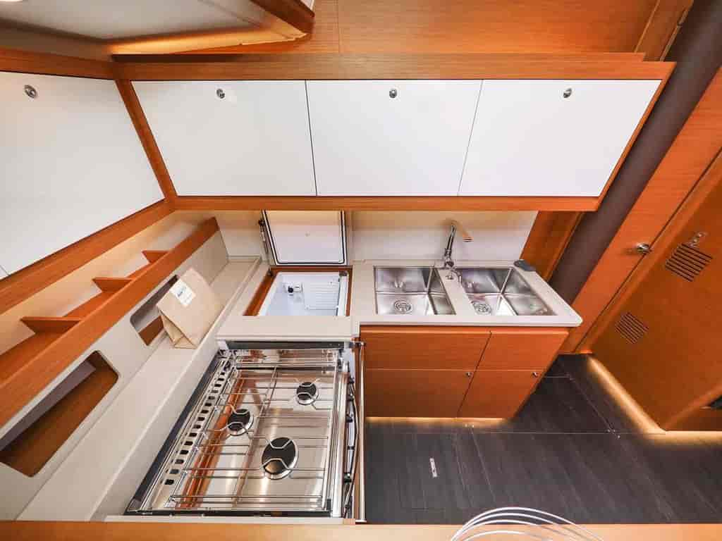 Boat picture 17