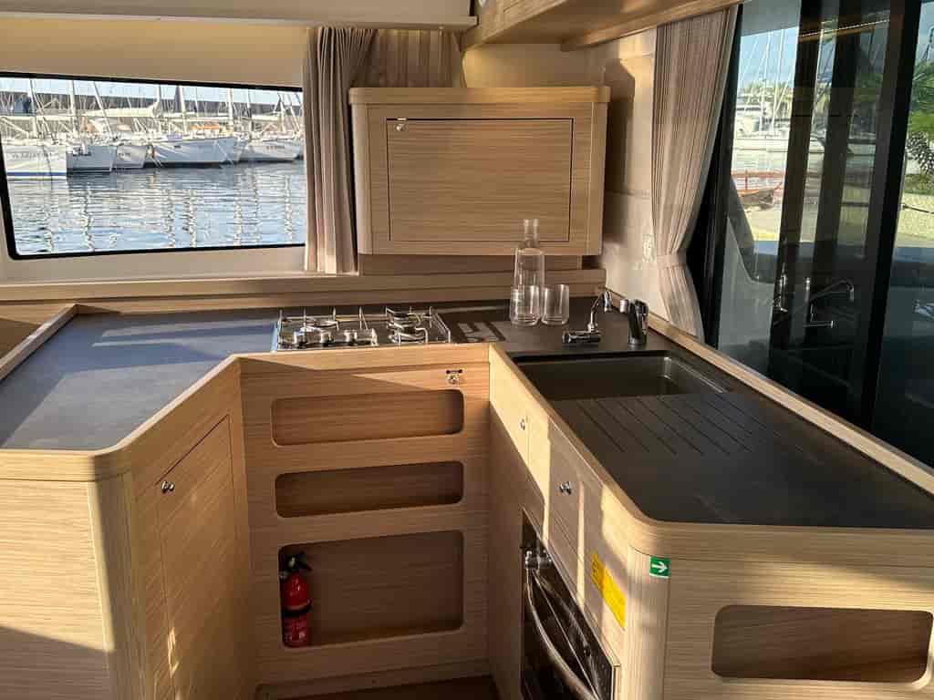 Boat picture 14