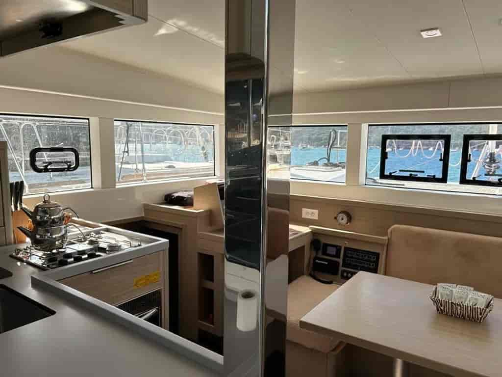 Boat picture 7