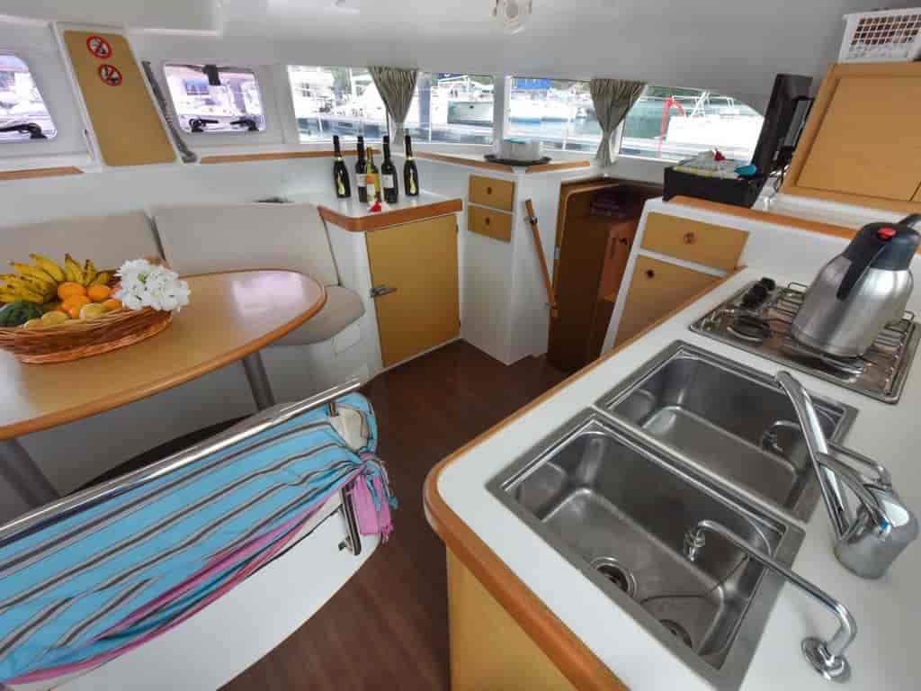 Boat picture 14