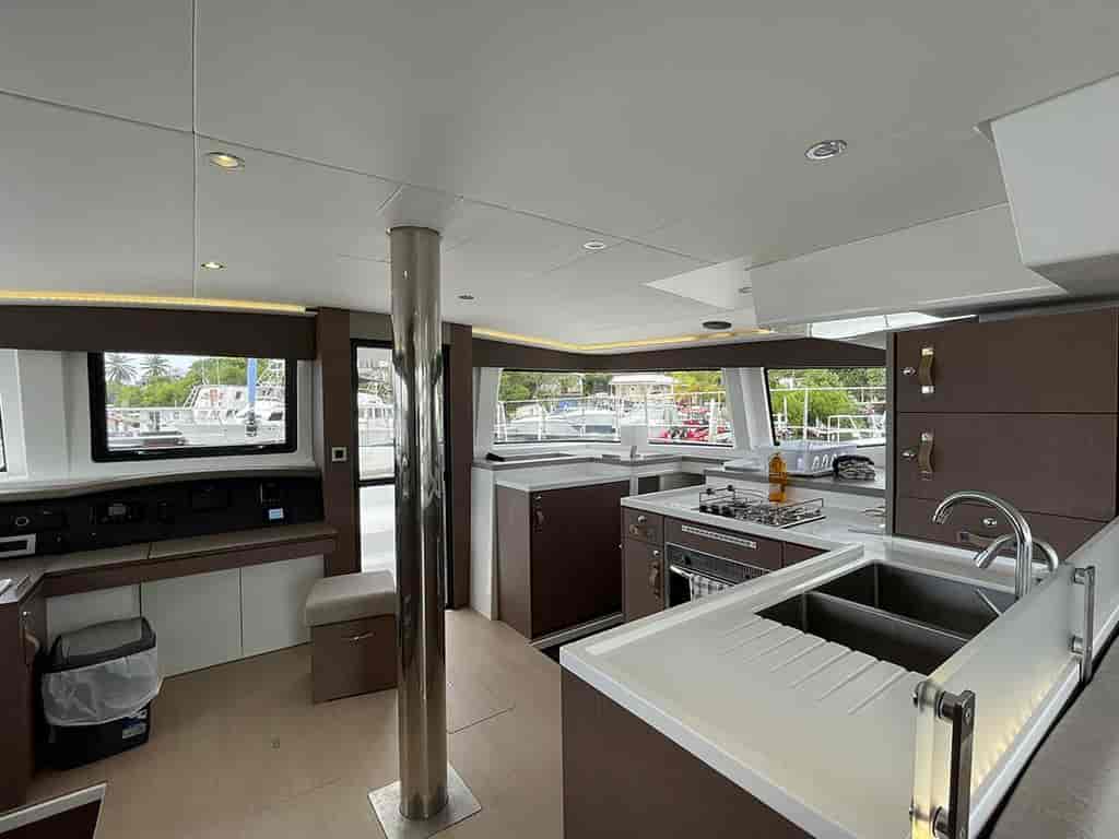 Boat picture 17