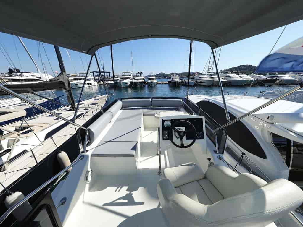Boat picture 9