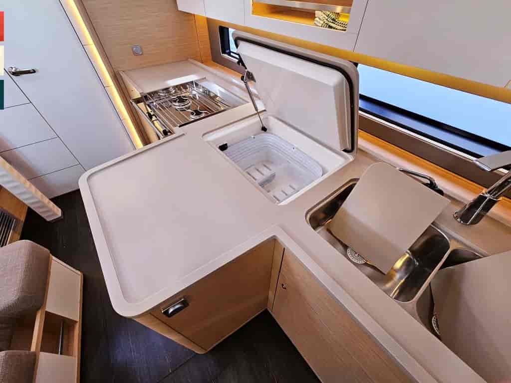 Boat picture 9