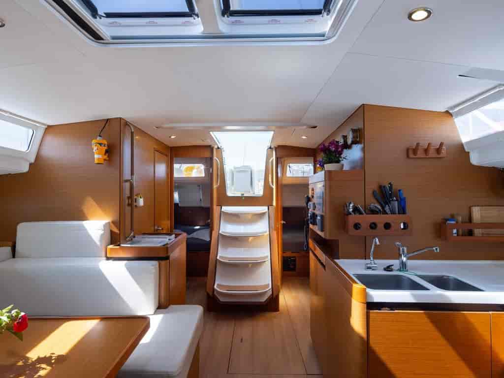 Boat picture 9