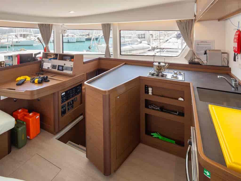 Boat picture 13