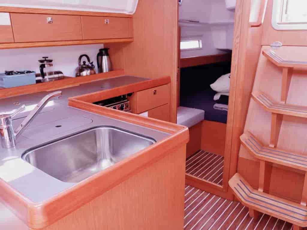 Boat picture 9