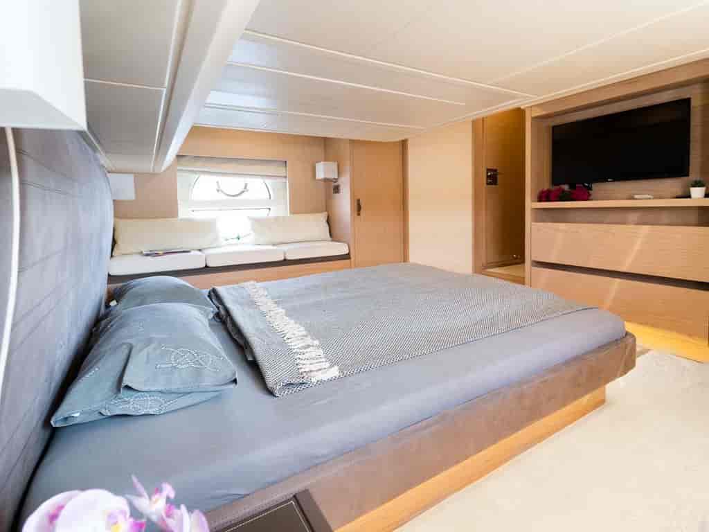 Boat picture 16