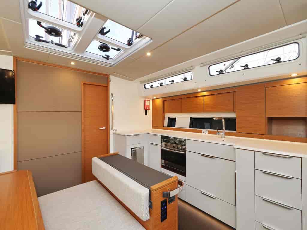 Boat picture 9
