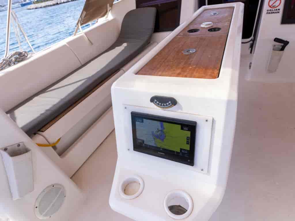 Boat picture 9