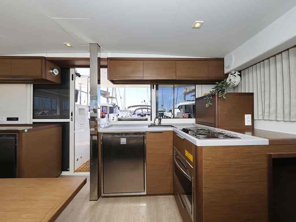 Boat picture 16