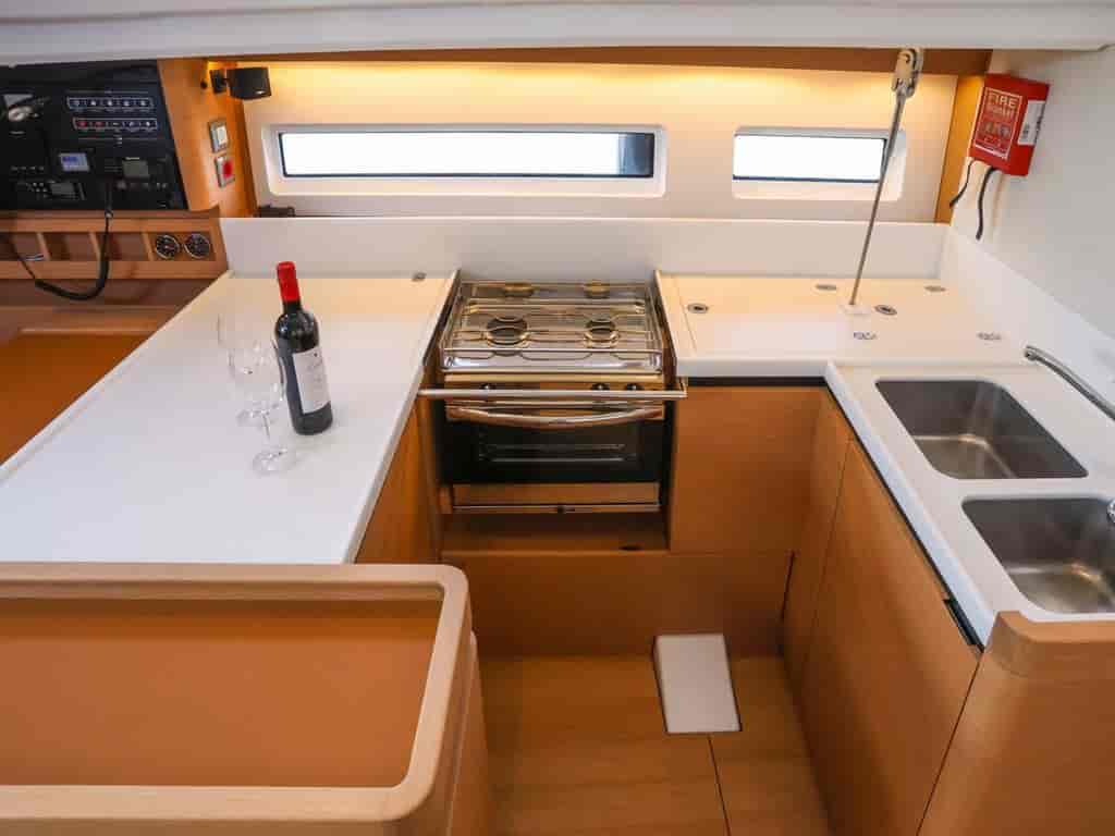 Boat picture 16
