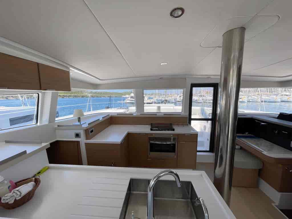 Boat picture 16