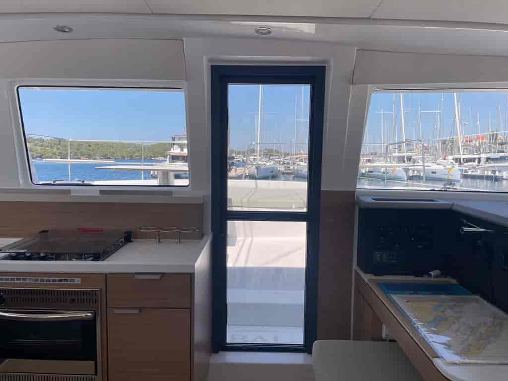 Boat picture 18