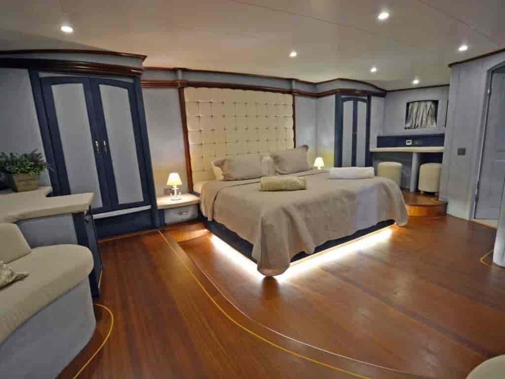 Boat picture 26