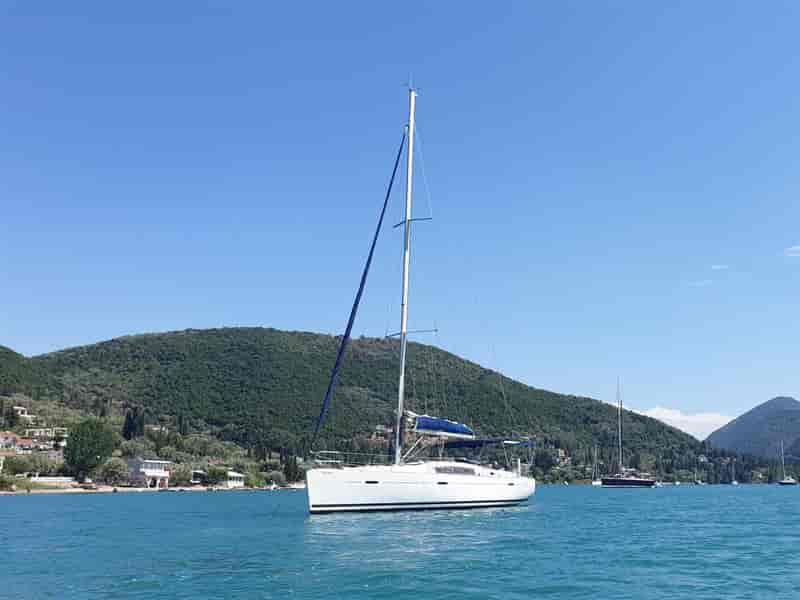 Photo of undefined, image 1 of 22