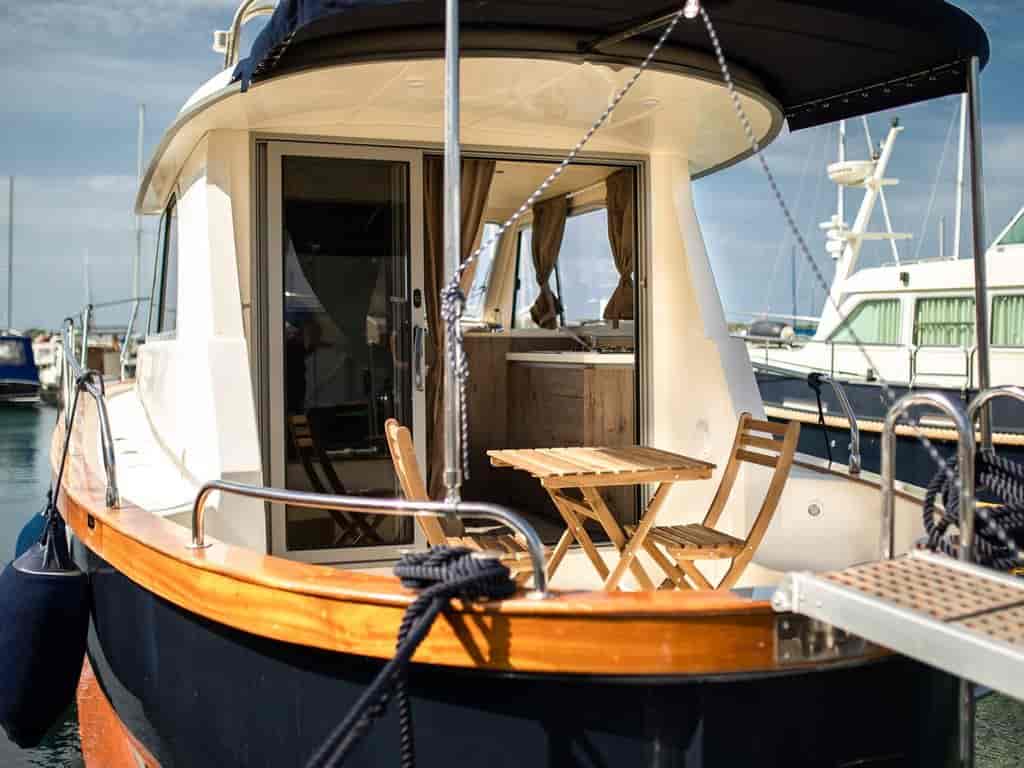 Boat picture 9