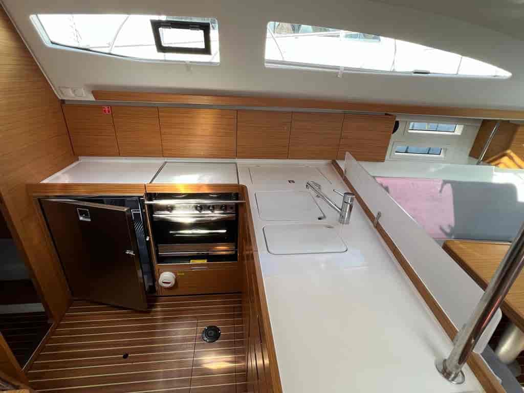 Boat picture 17