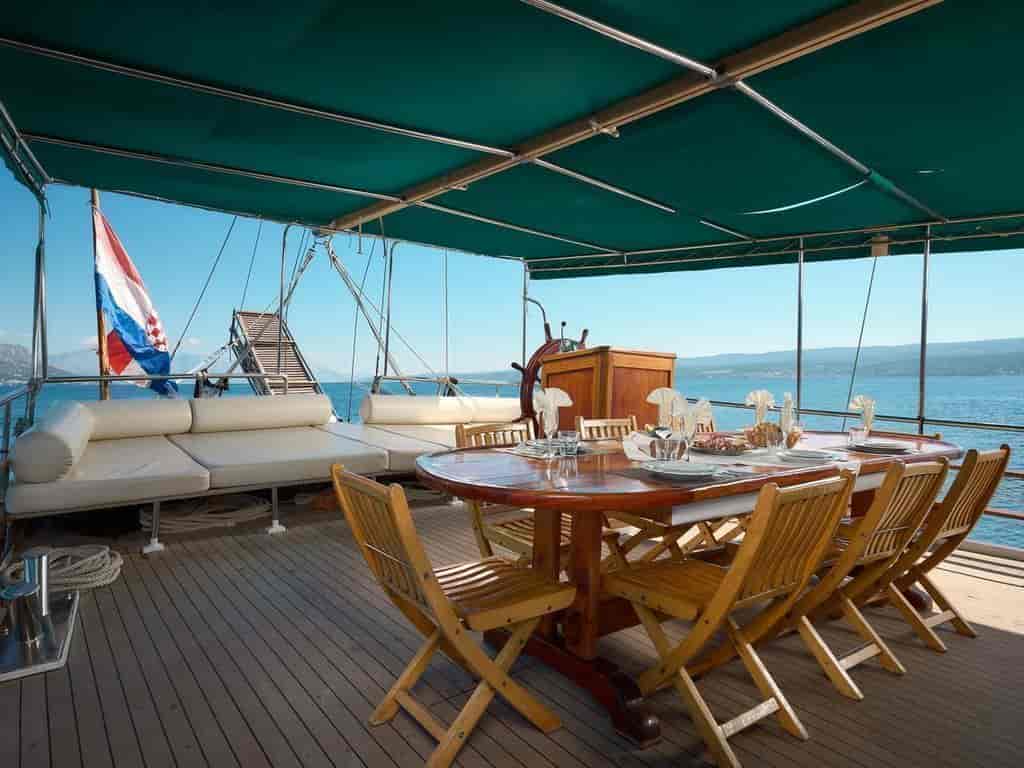 Boat picture 14