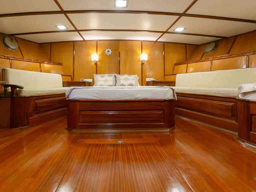 Boat picture 2