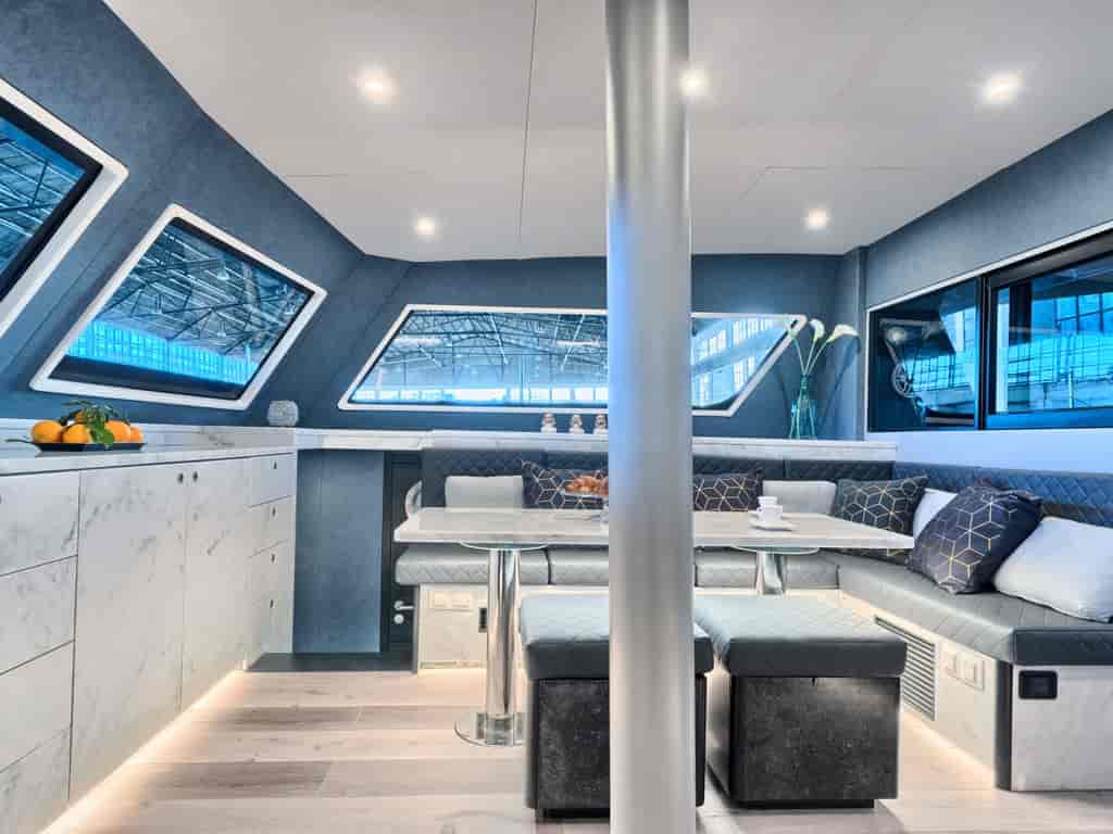 Boat picture 9