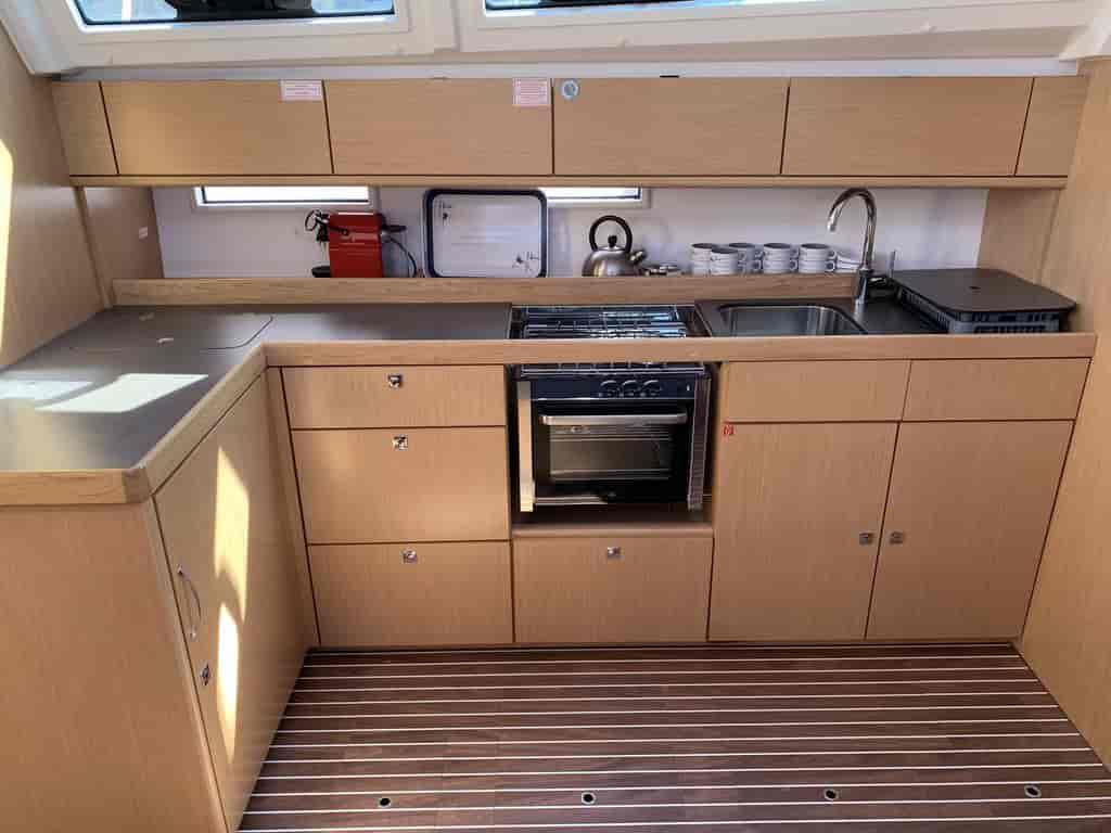 Boat picture 9