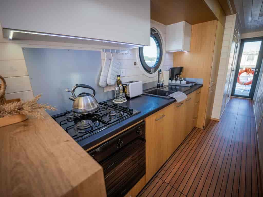 Boat picture 18
