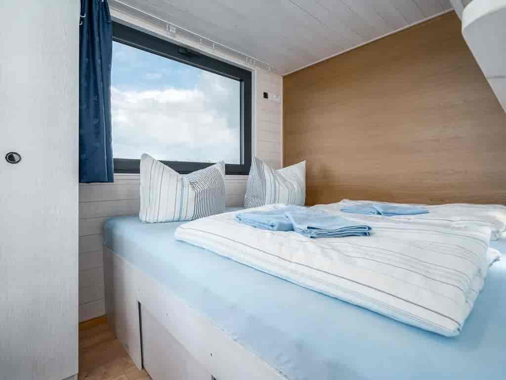 Boat picture 16