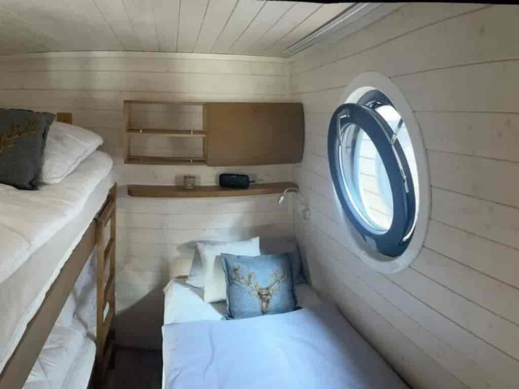Boat picture 15
