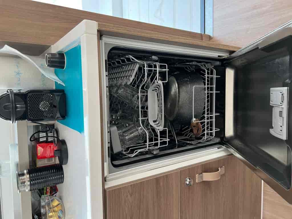 Boat picture 9