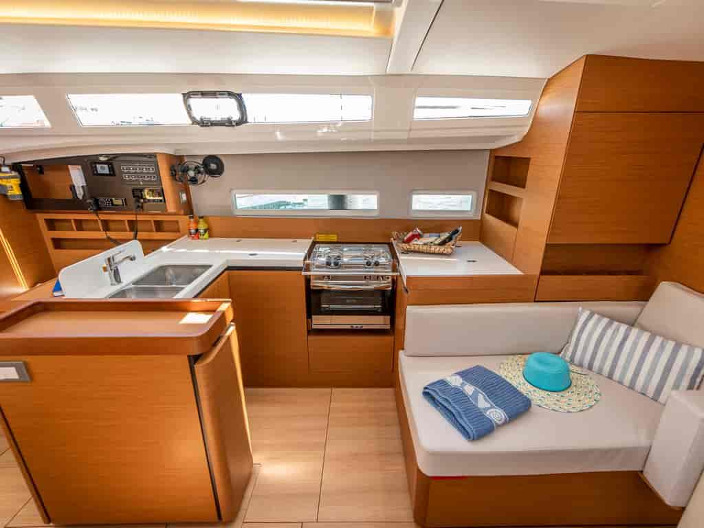 Boat picture 17