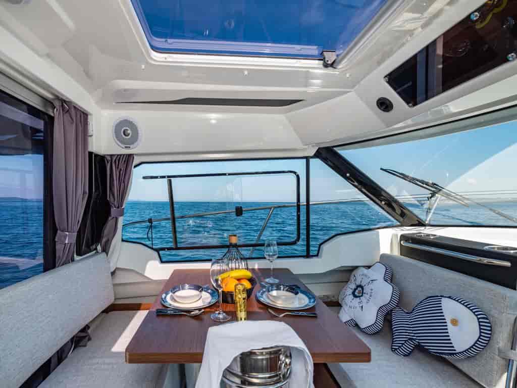 Boat picture 17