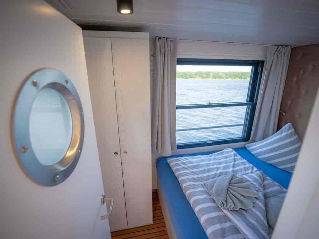Boat picture 16