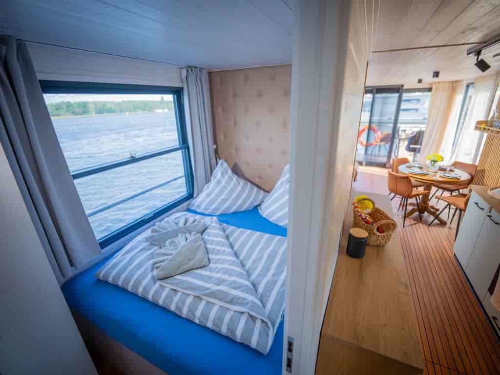 Boat picture 5