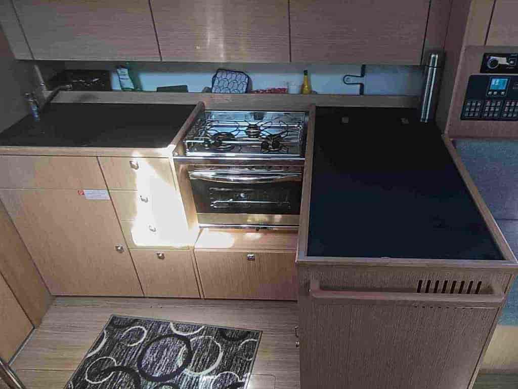 Boat picture 9