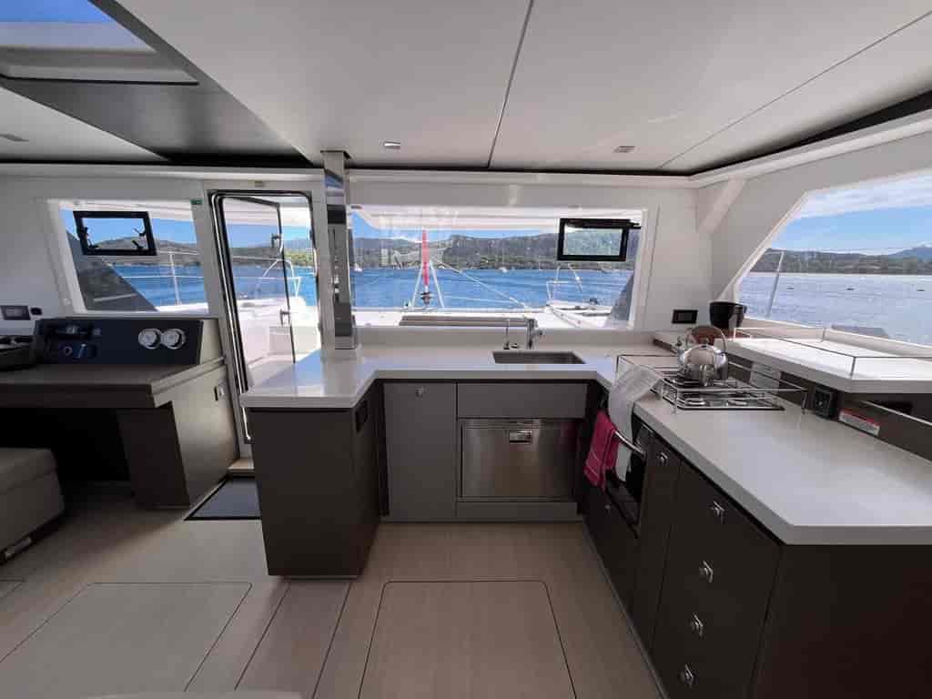 Boat picture 9