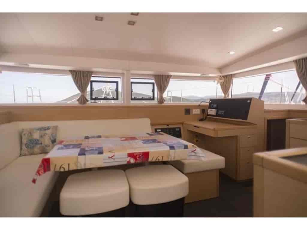 Boat picture 9