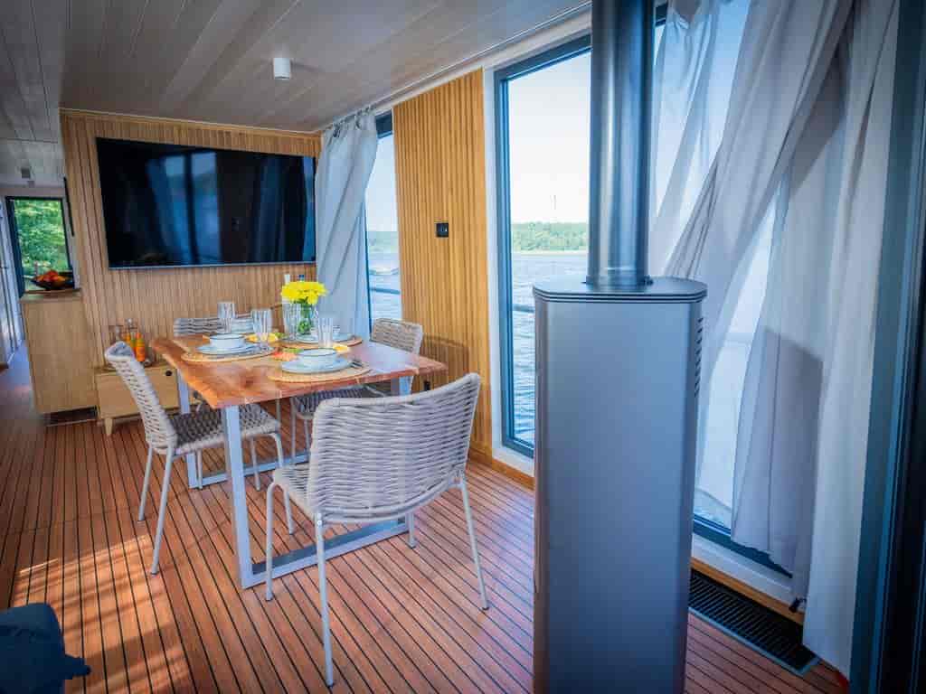 Boat picture 12
