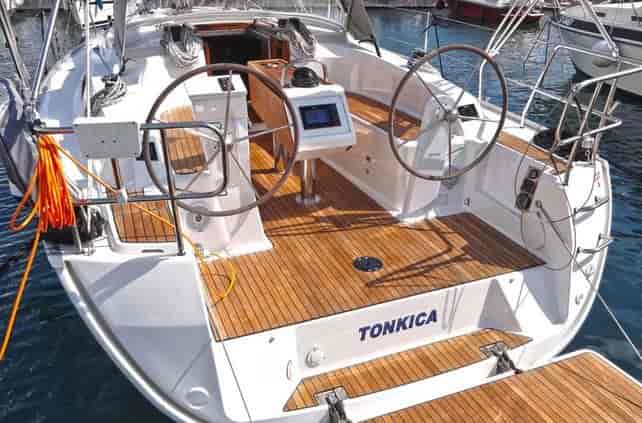 Photo of Tonkica, image 1 of 5