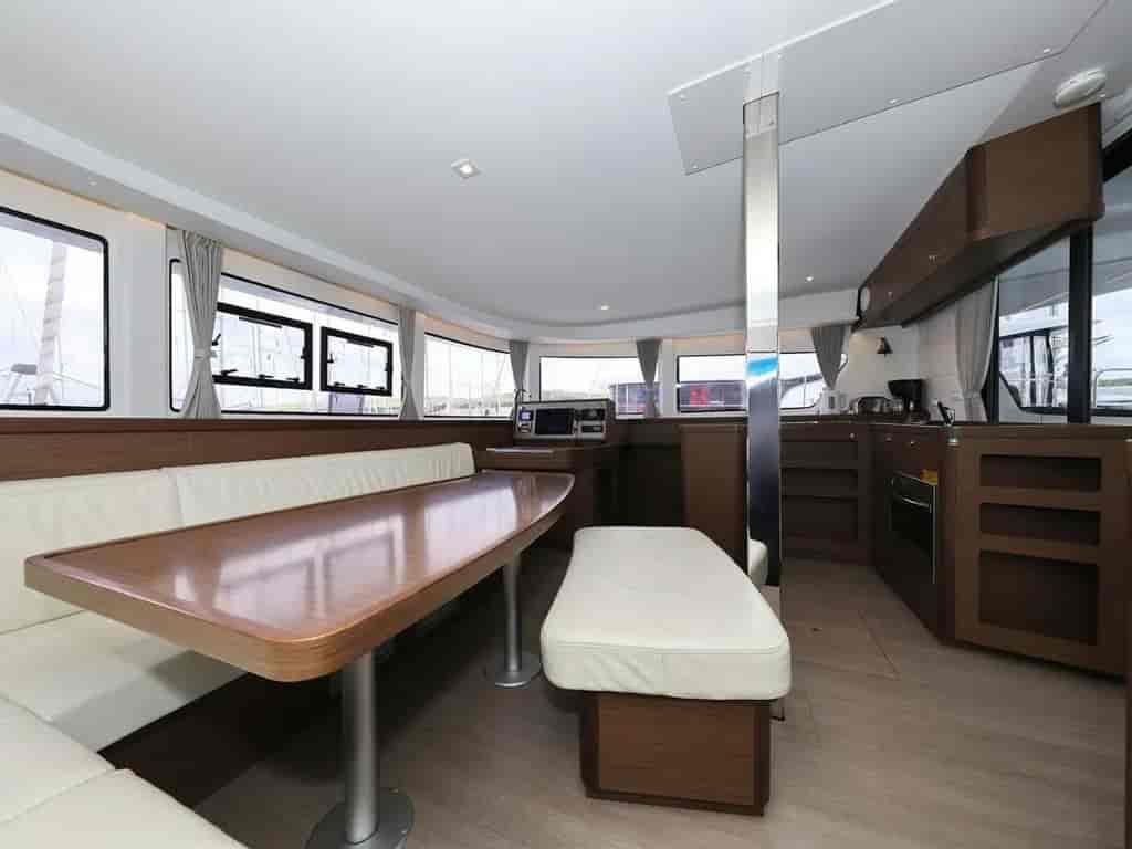 Boat picture 14