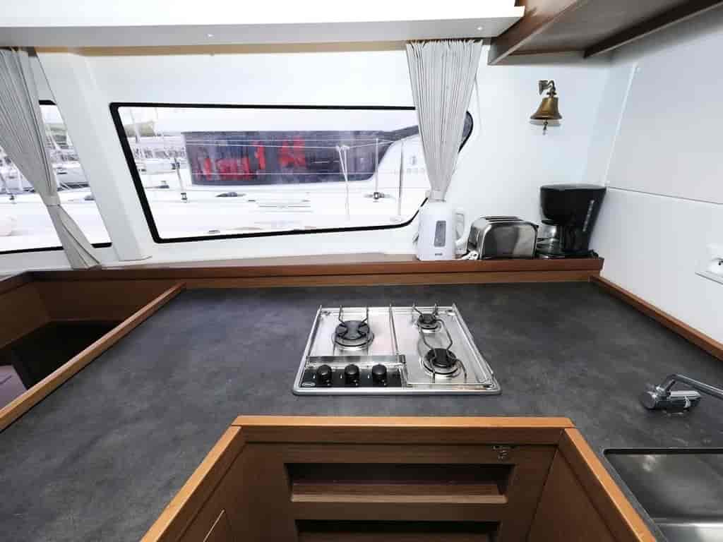 Boat picture 17