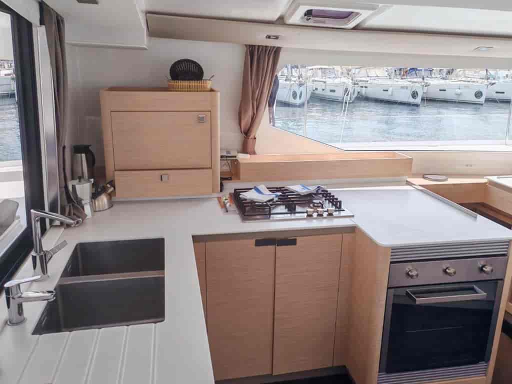Boat picture 9