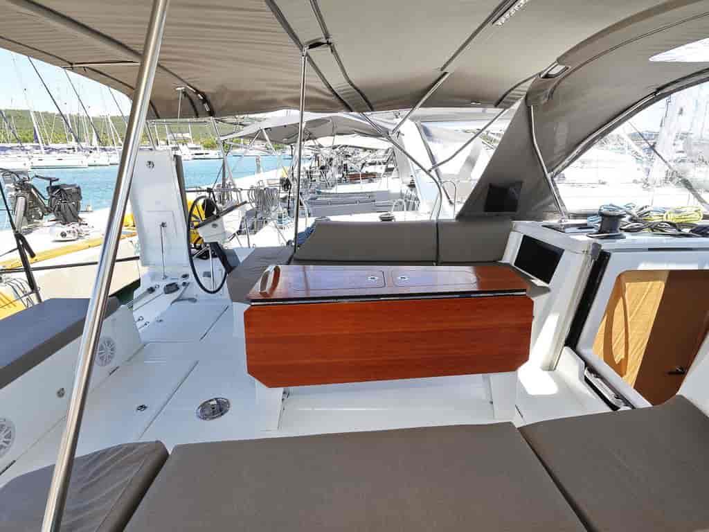 Boat picture 9