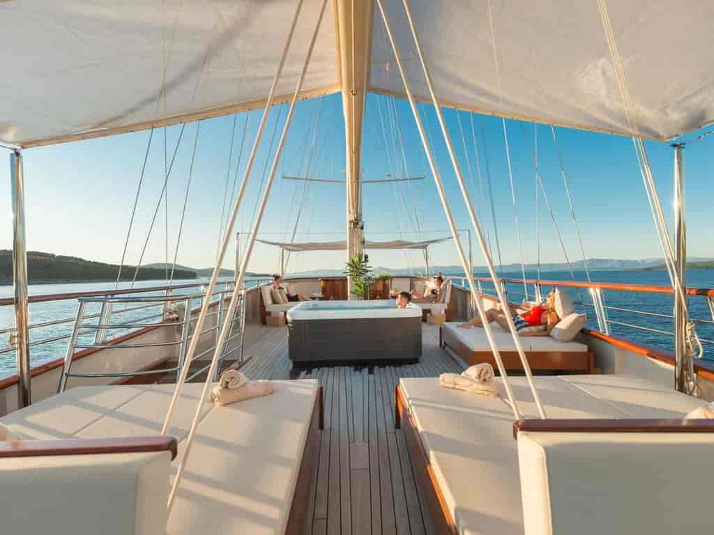 Boat picture 9