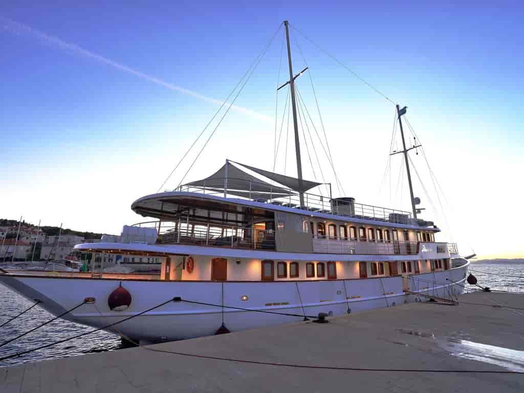 Boat picture 2